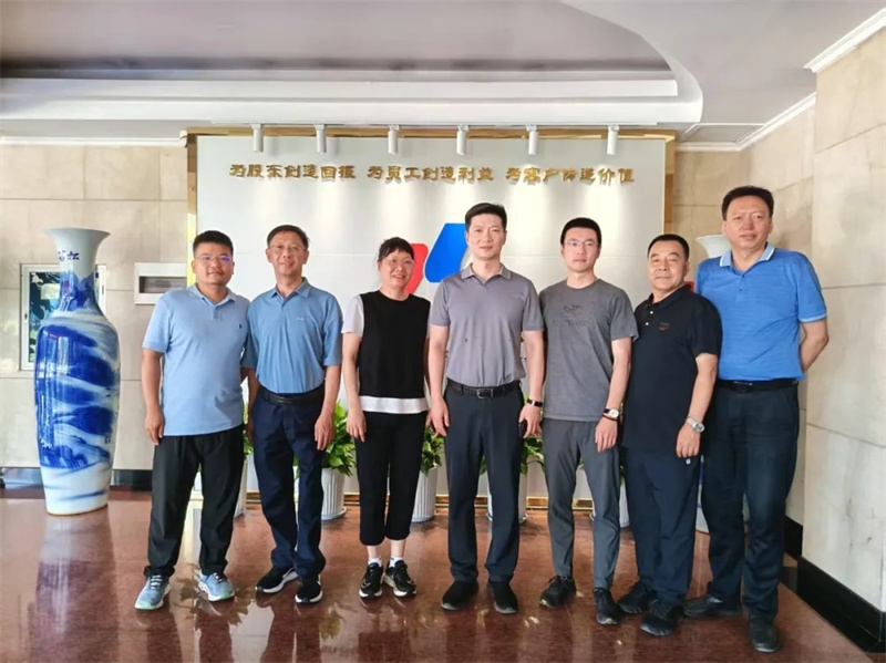 西安海欣制药与赣南海欣药业开展座谈交流